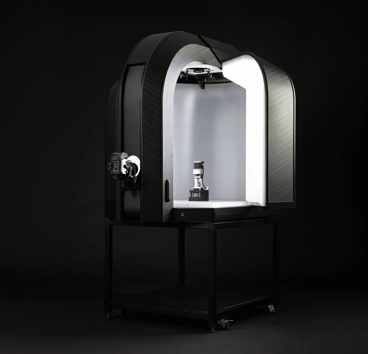 Alphashot XL G2 device, angled studio shot