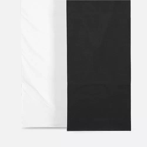 Black/white flags