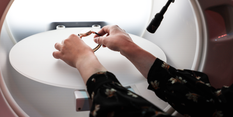 a piece of jewelry shot in Orbitvu's Alphashot Micro 