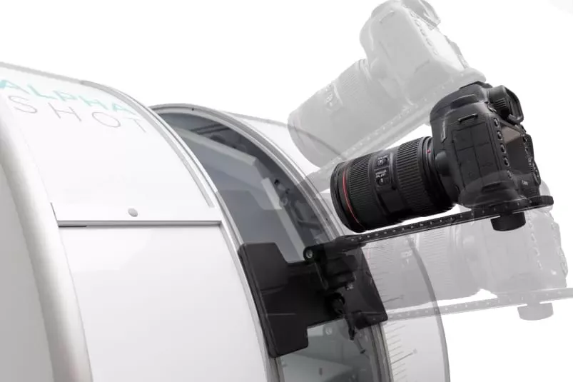 Adjustable DSLR Camera Mount on ORBITVU Photo Studio