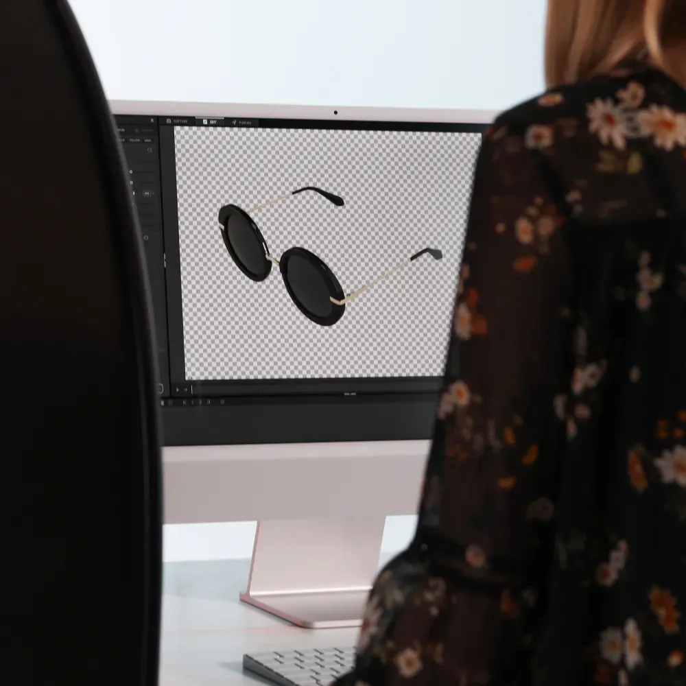 E-commerce Photo Editing of Floating Round Sunglasses