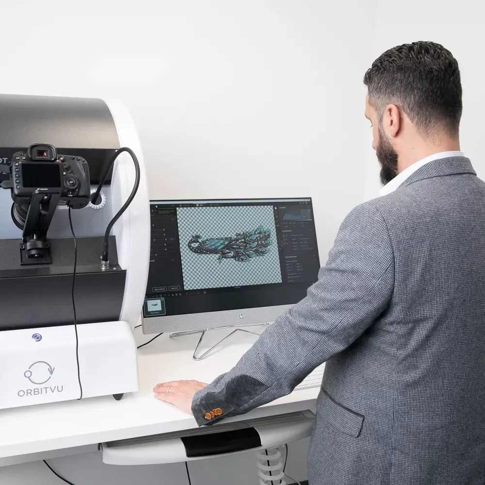  Using Orbitvu Photostudio Software and Equipment