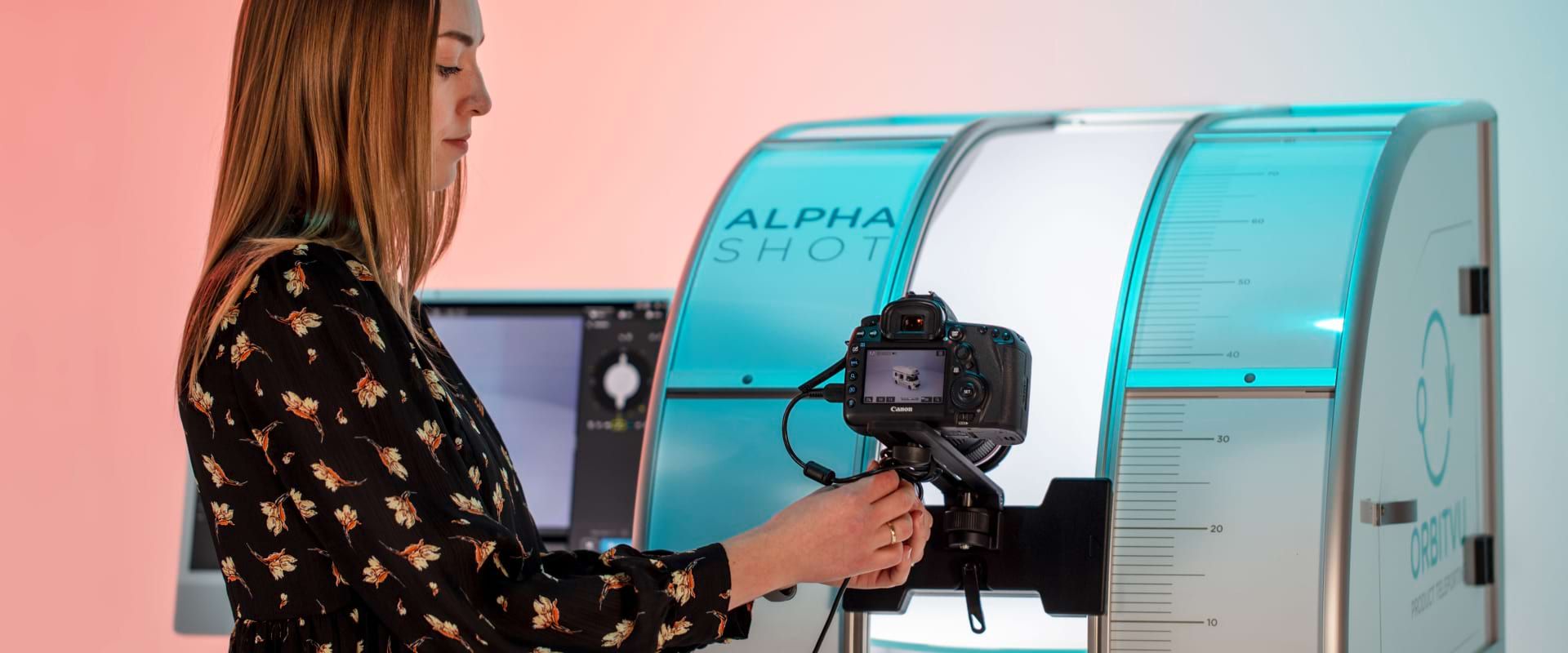 An image of a photoshoot with Orbitvu Alphashot 360 An image of a photoshoot with Orbitvu Alphashot 360