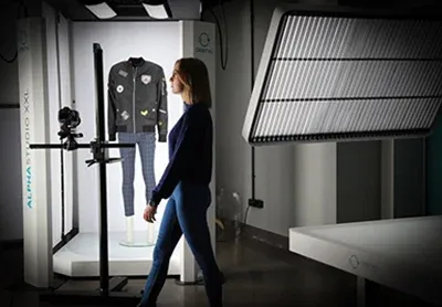 Peripheral illumination correction without correction