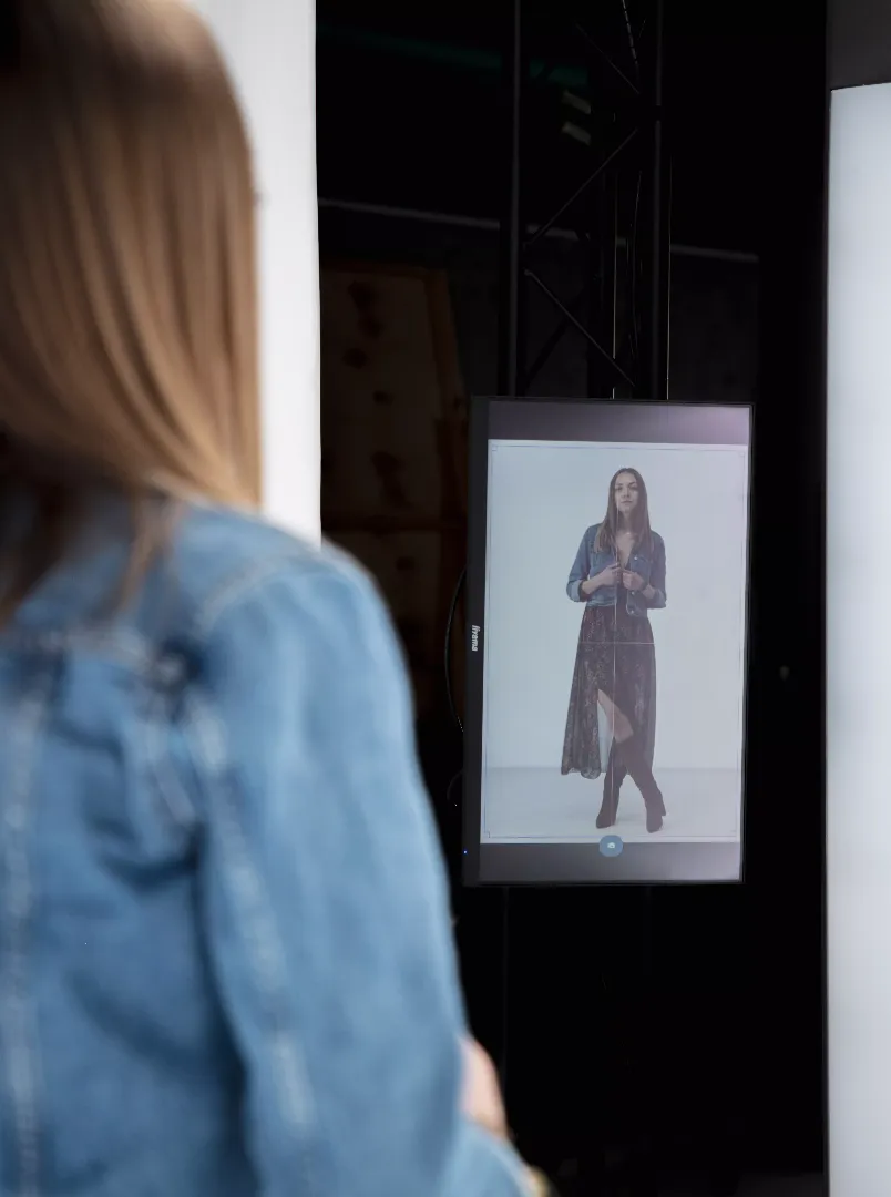 Live Model Footage on Monitor