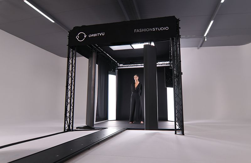 Model in fashion Studio Model in fashion Studio