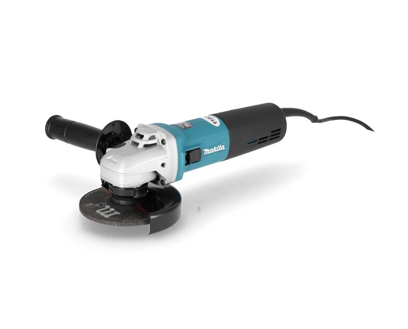 angle-grinder-makita-packshot-photography.jpg