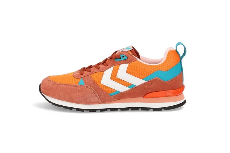 Orange shoes - packshot