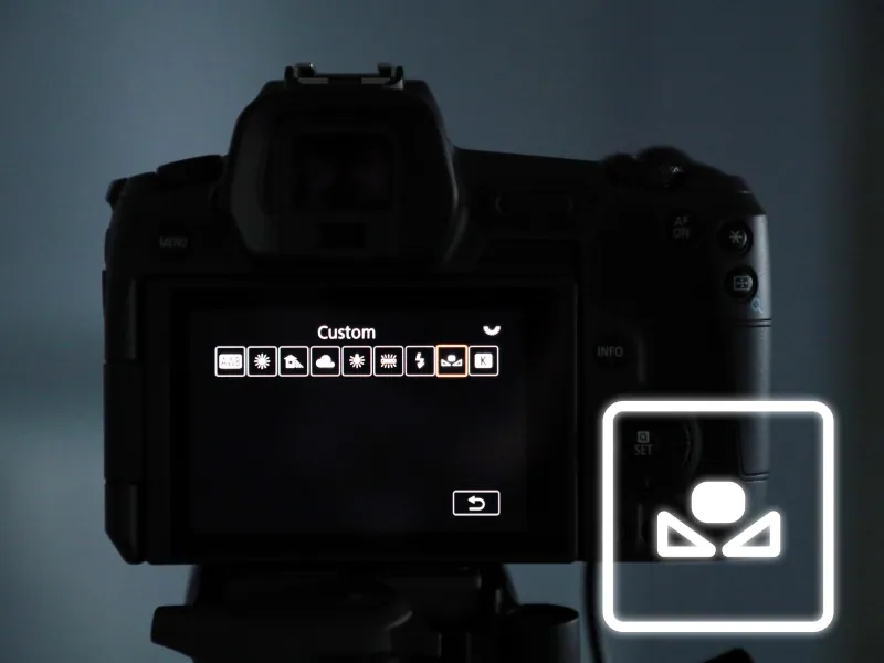Choosing custom white balance for a photo in the camera menu